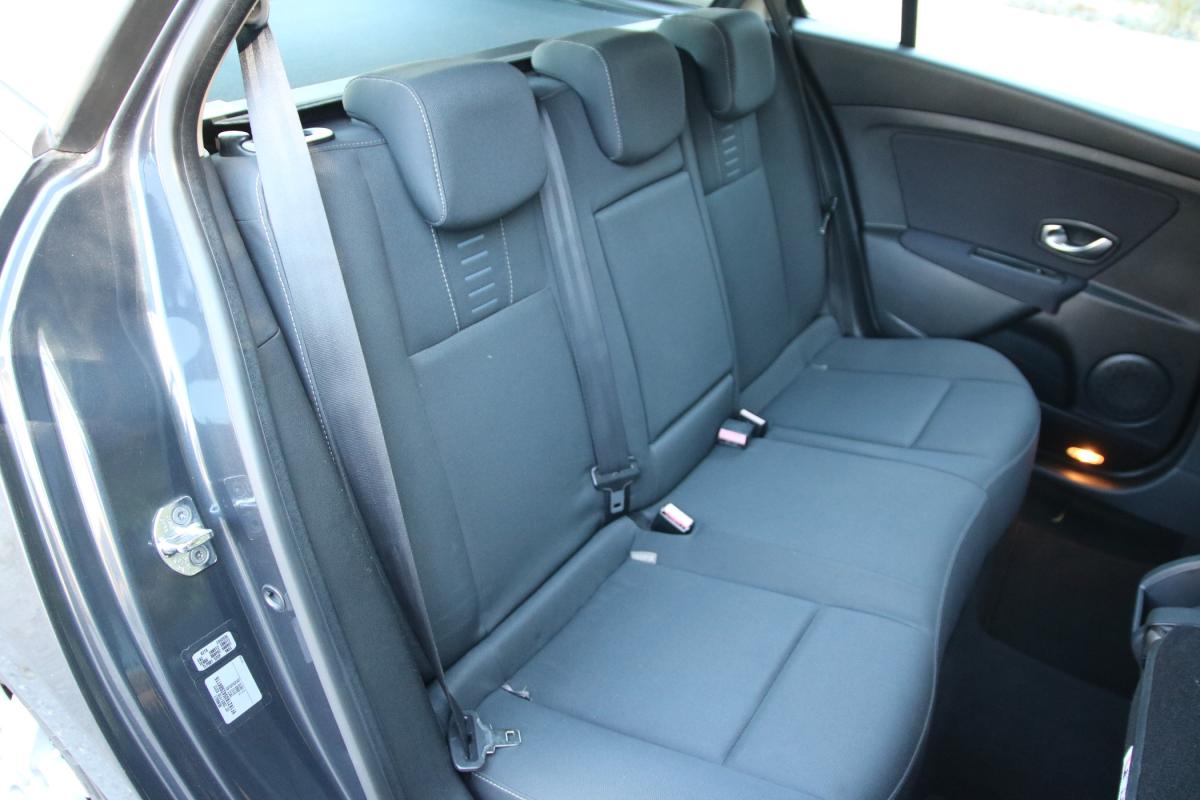 renault-megane-sport-tourer-2010-diesel-1461cc