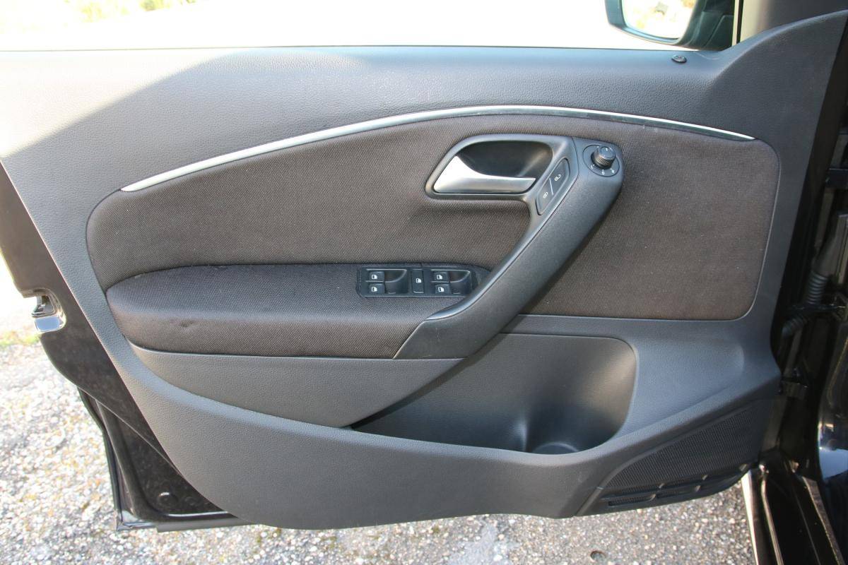 volkswagen-polo-2015-diesel-1422cc
