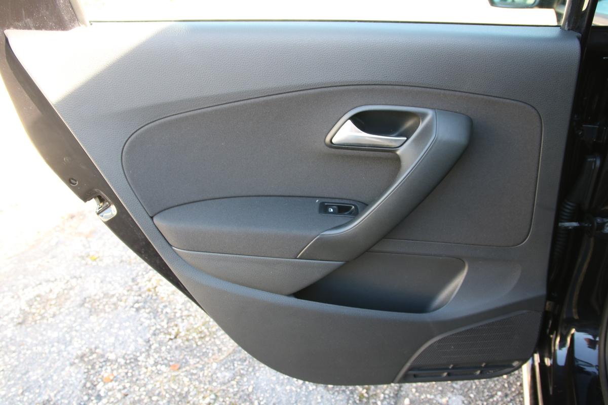 volkswagen-polo-2015-diesel-1422cc