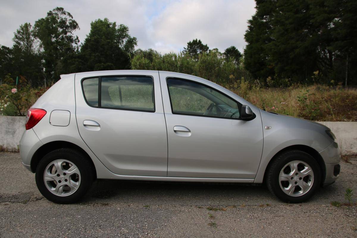dacia-sandero-2016-gasolina-898cc