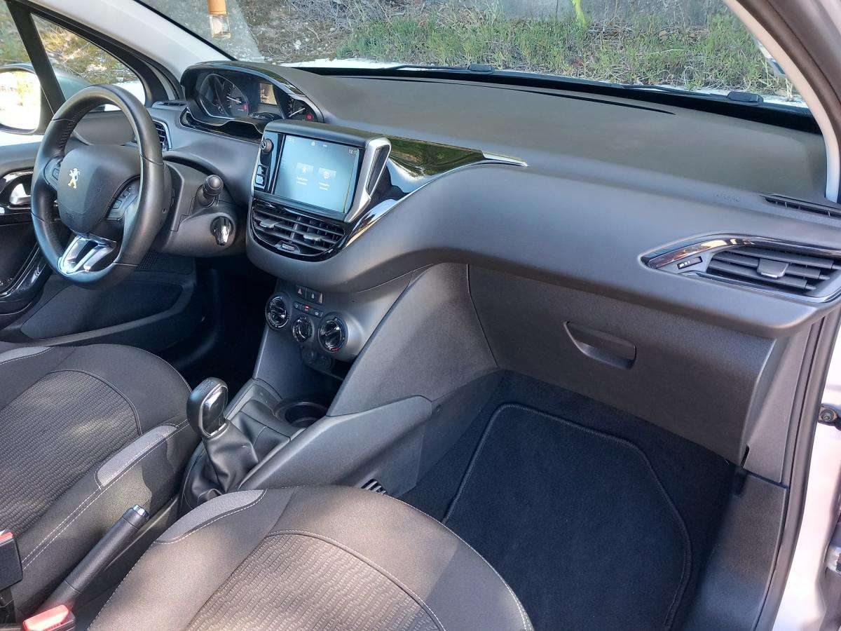 peugeot-208-2015-diesel-1560cc