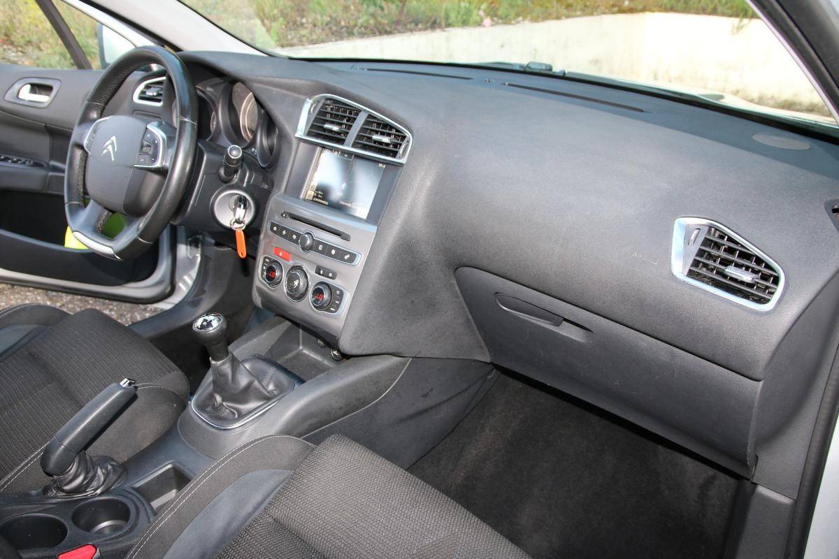 citroen-c4-2015-diesel-1560cc