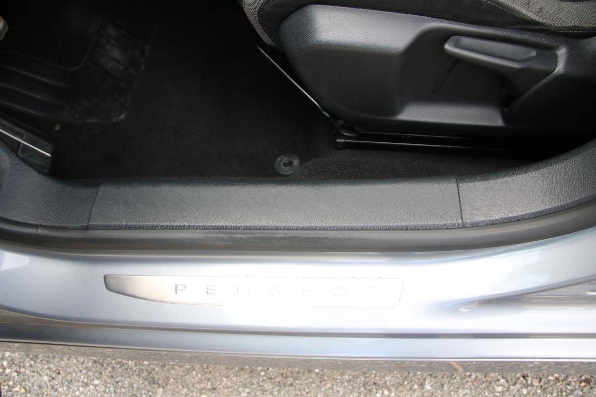 peugeot-308-sw-2016-diesel-1560cc
