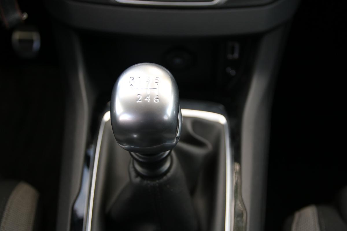 peugeot-308-sw-2016-diesel-1560cc