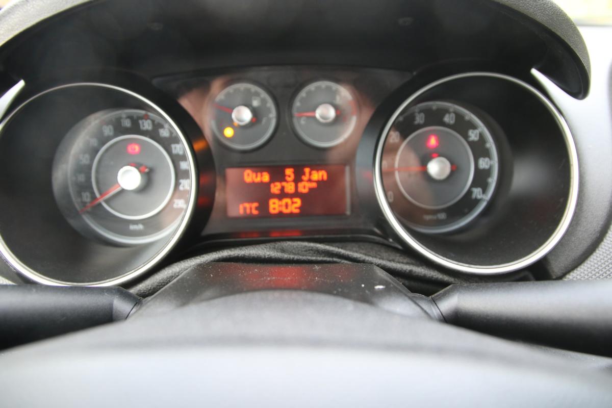 fiat-punto-2012-gasolina-1242cc