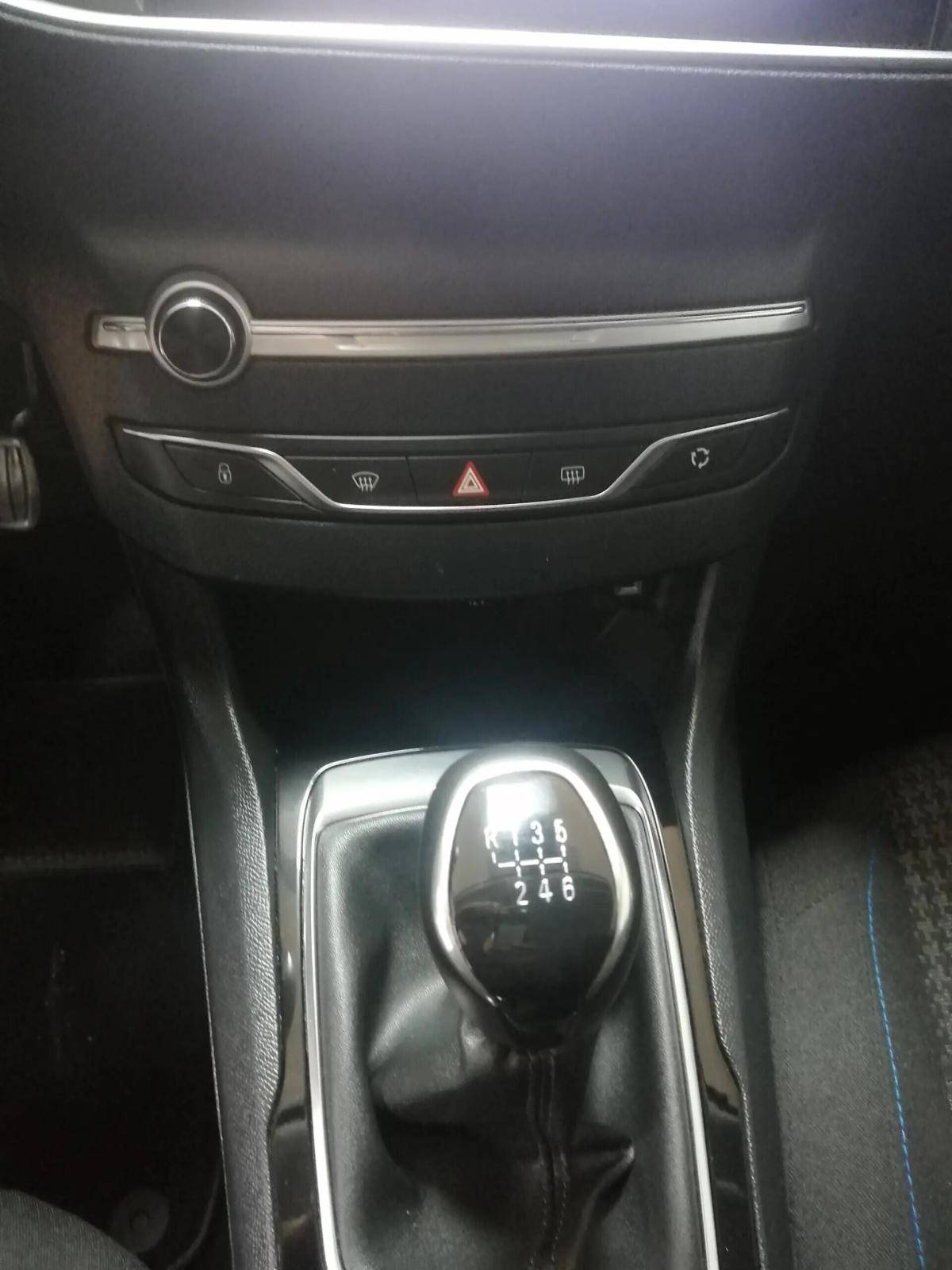 peugeot-308-2019-diesel-1499cc