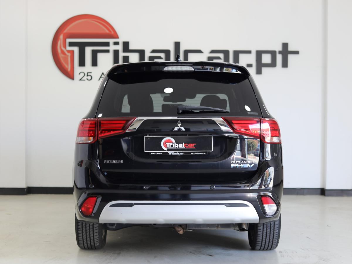 mitsubishi-outlander-2019-hibrido-a-gasolina-2360cc