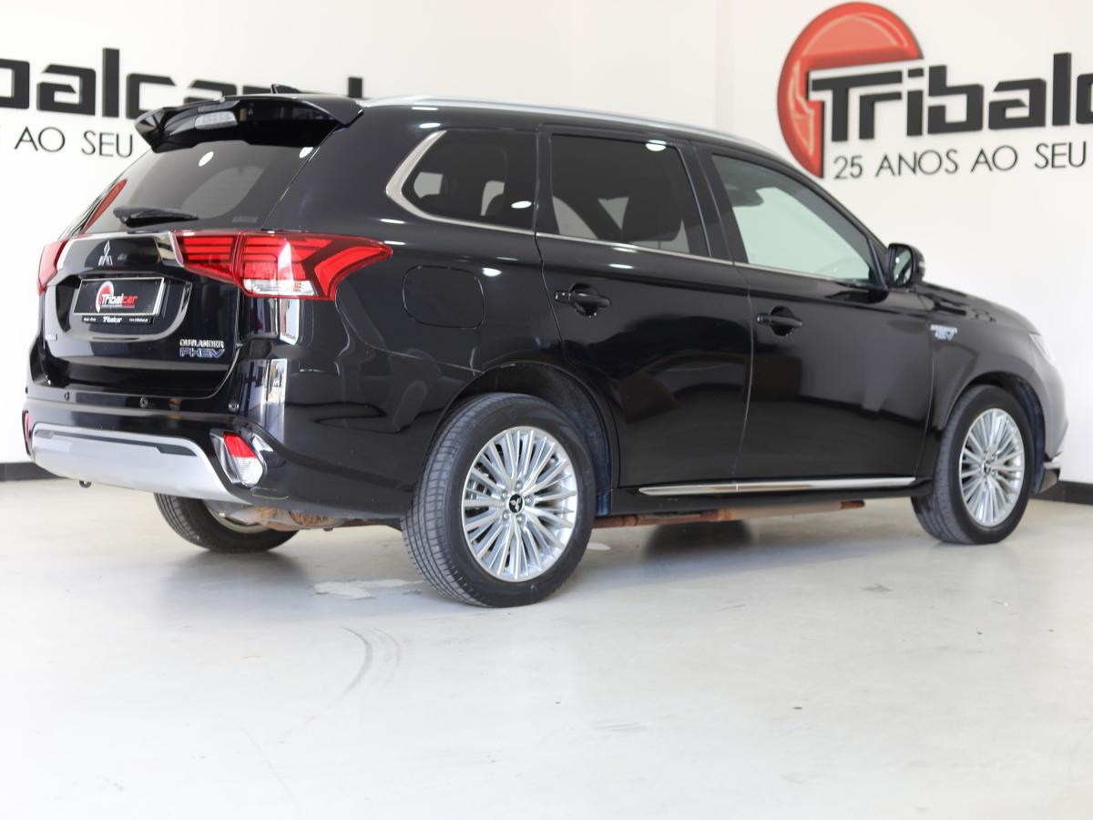 mitsubishi-outlander-2019-hibrido-a-gasolina-2360cc