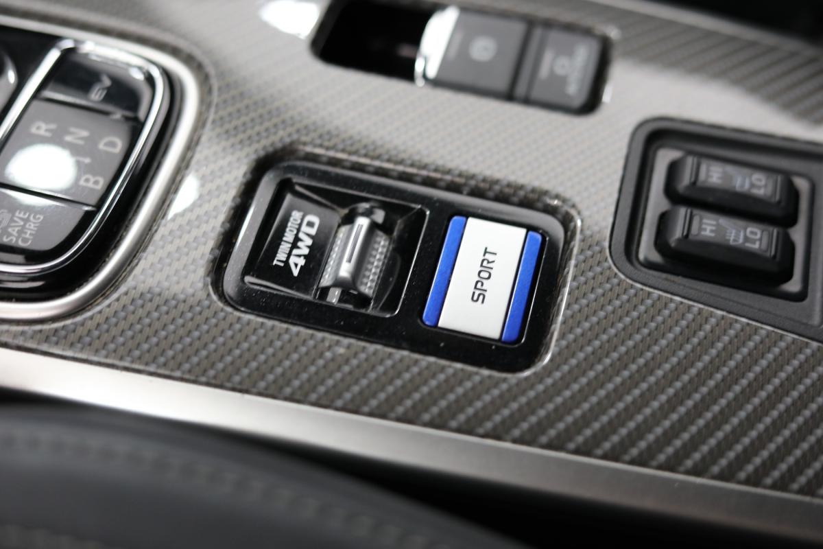 mitsubishi-outlander-2019-hibrido-a-gasolina-2360cc