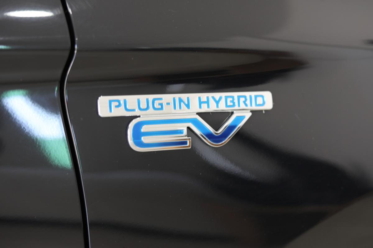 mitsubishi-outlander-2019-hibrido-a-gasolina-2360cc
