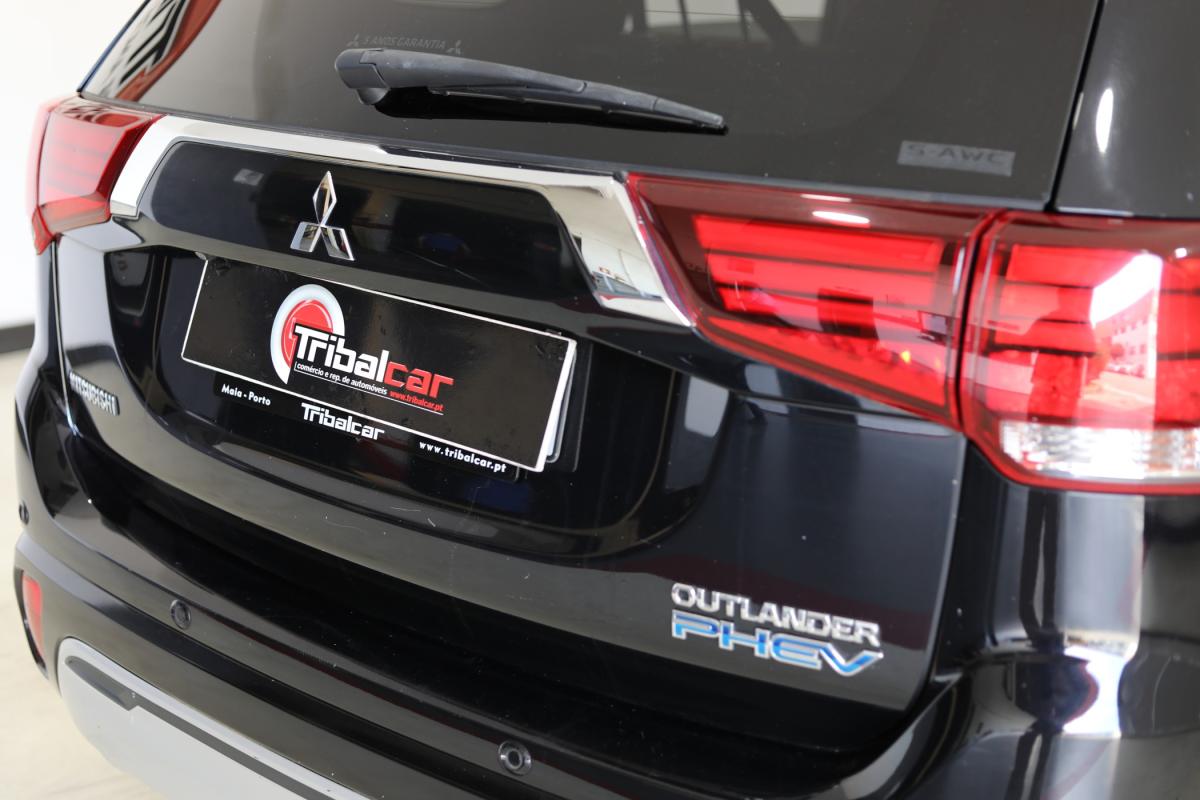 mitsubishi-outlander-2019-hibrido-a-gasolina-2360cc