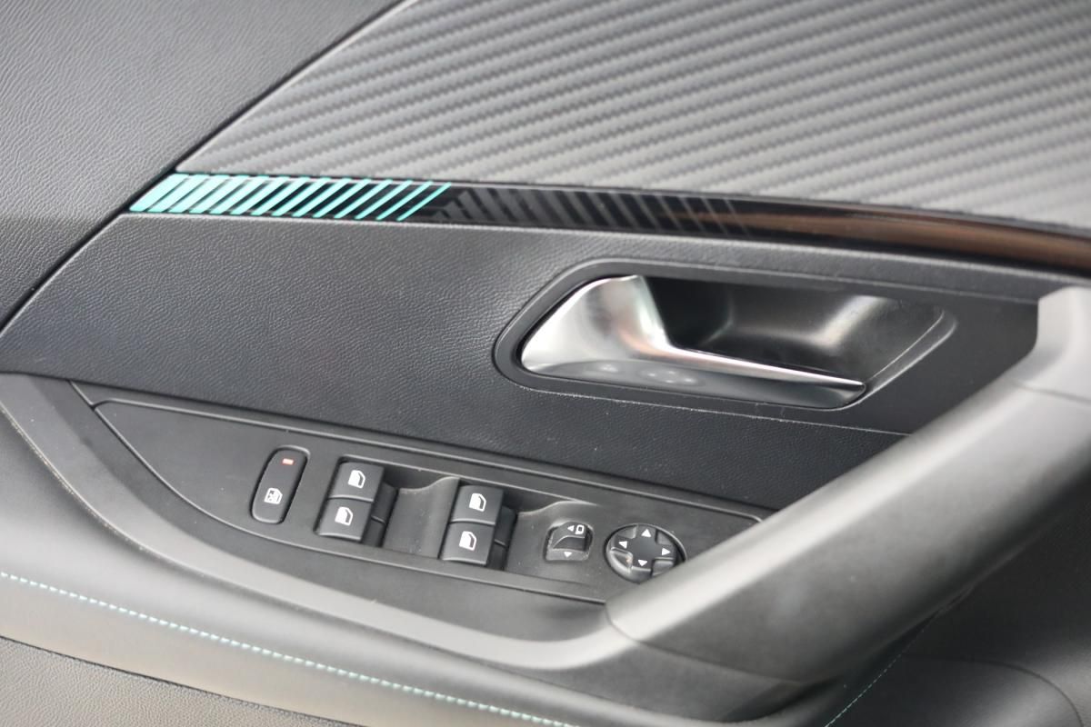 peugeot-2008-2022-diesel-1499cc