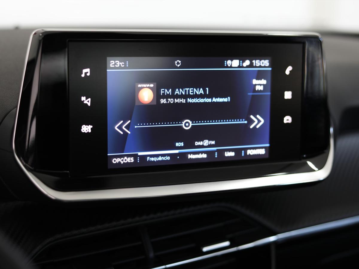 peugeot-2008-2021-diesel-1499cc