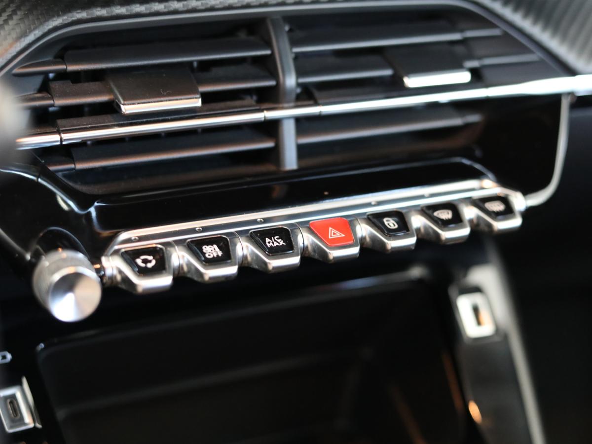 peugeot-2008-2021-diesel-1499cc