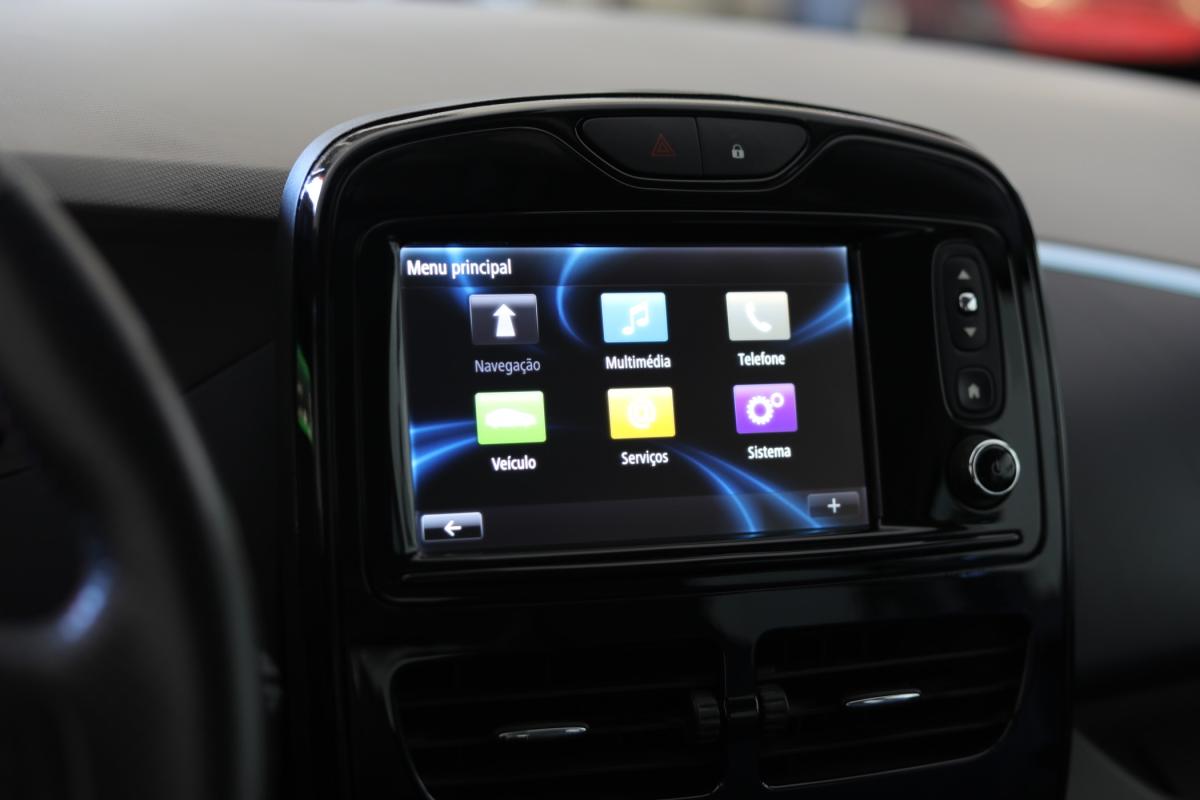 renault-zoe-2013-eletrico-0cc