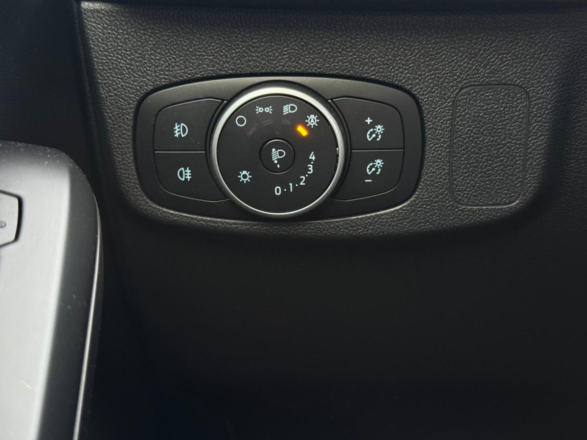 ford-focus-sw-2021-diesel-1499cc