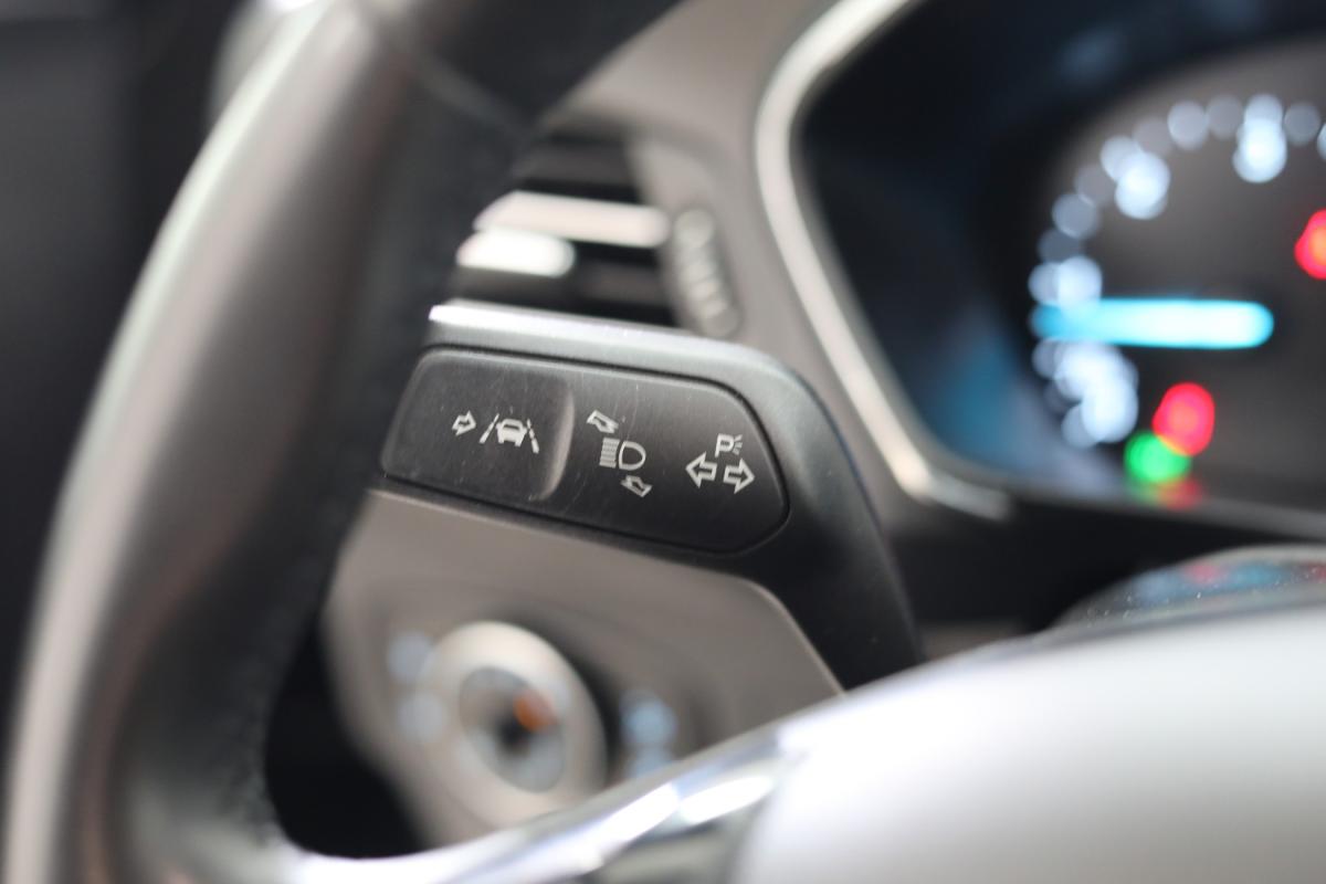 ford-focus-sw-2021-diesel-1499cc