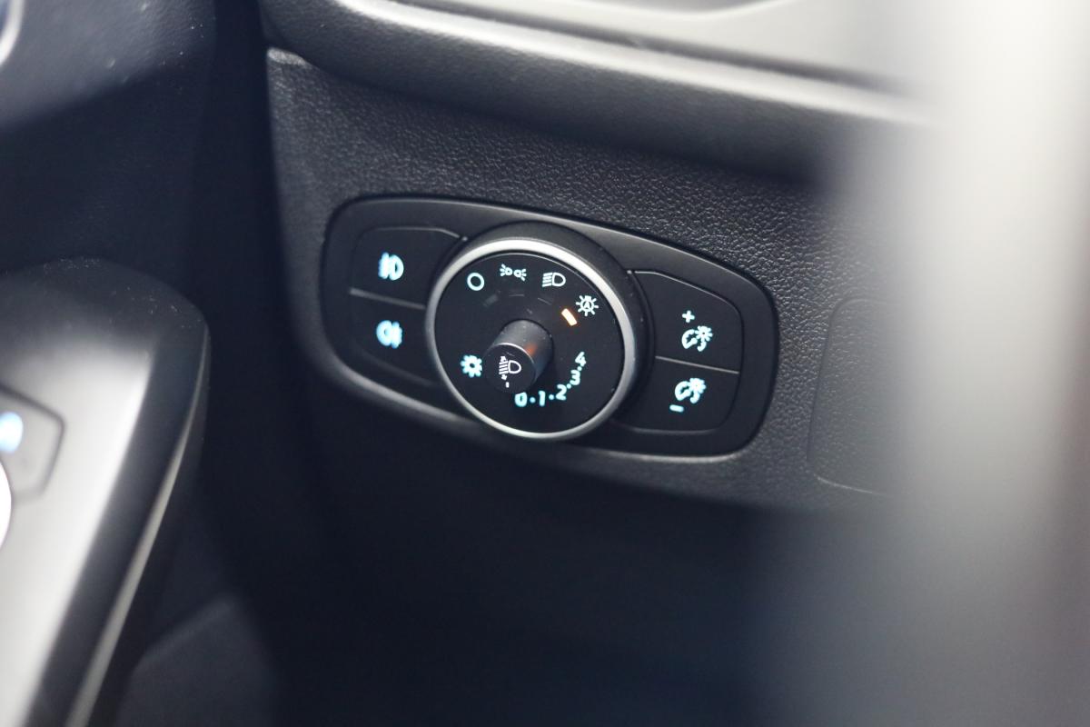ford-focus-sw-2021-diesel-1499cc