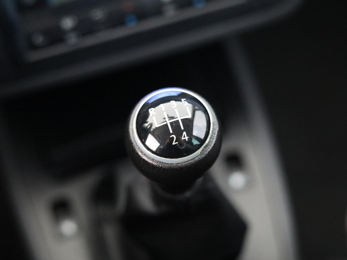 volkswagen-sharan-2003-diesel-1896cc