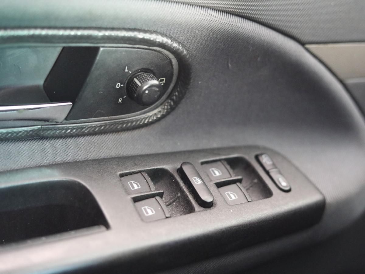 volkswagen-sharan-2003-diesel-1896cc