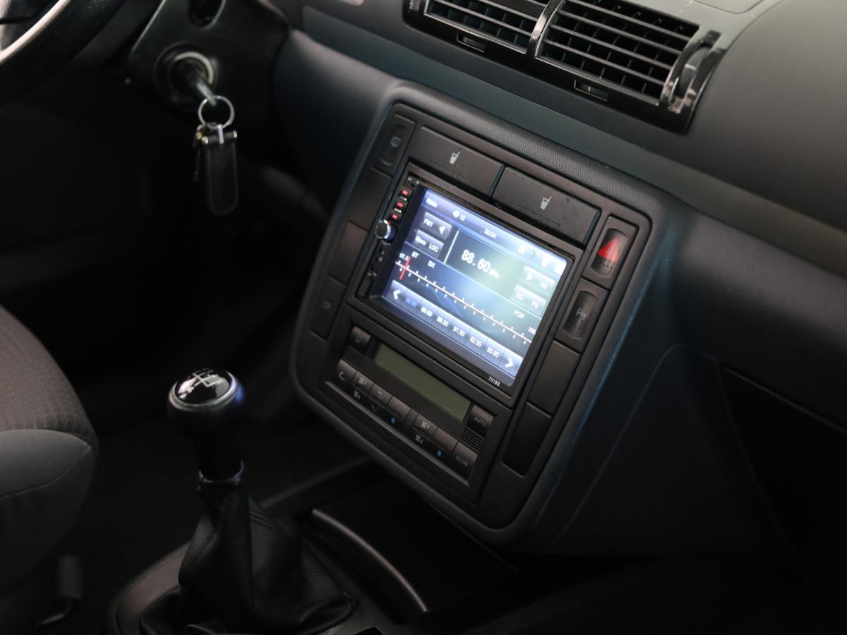 volkswagen-sharan-2003-diesel-1896cc