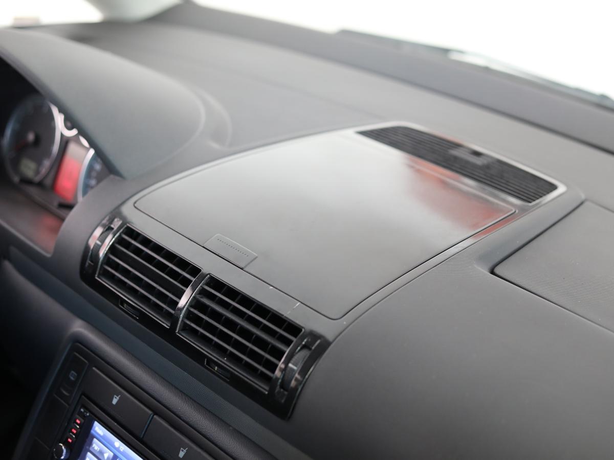 volkswagen-sharan-2003-diesel-1896cc