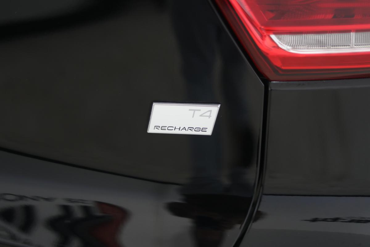 volvo-xc40-2021-hibrido-a-gasolina-1477cc