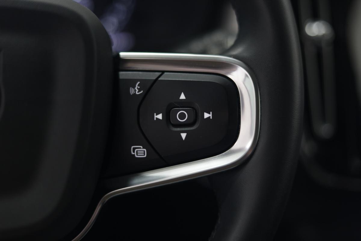 volvo-xc40-2021-hibrido-a-gasolina-1477cc