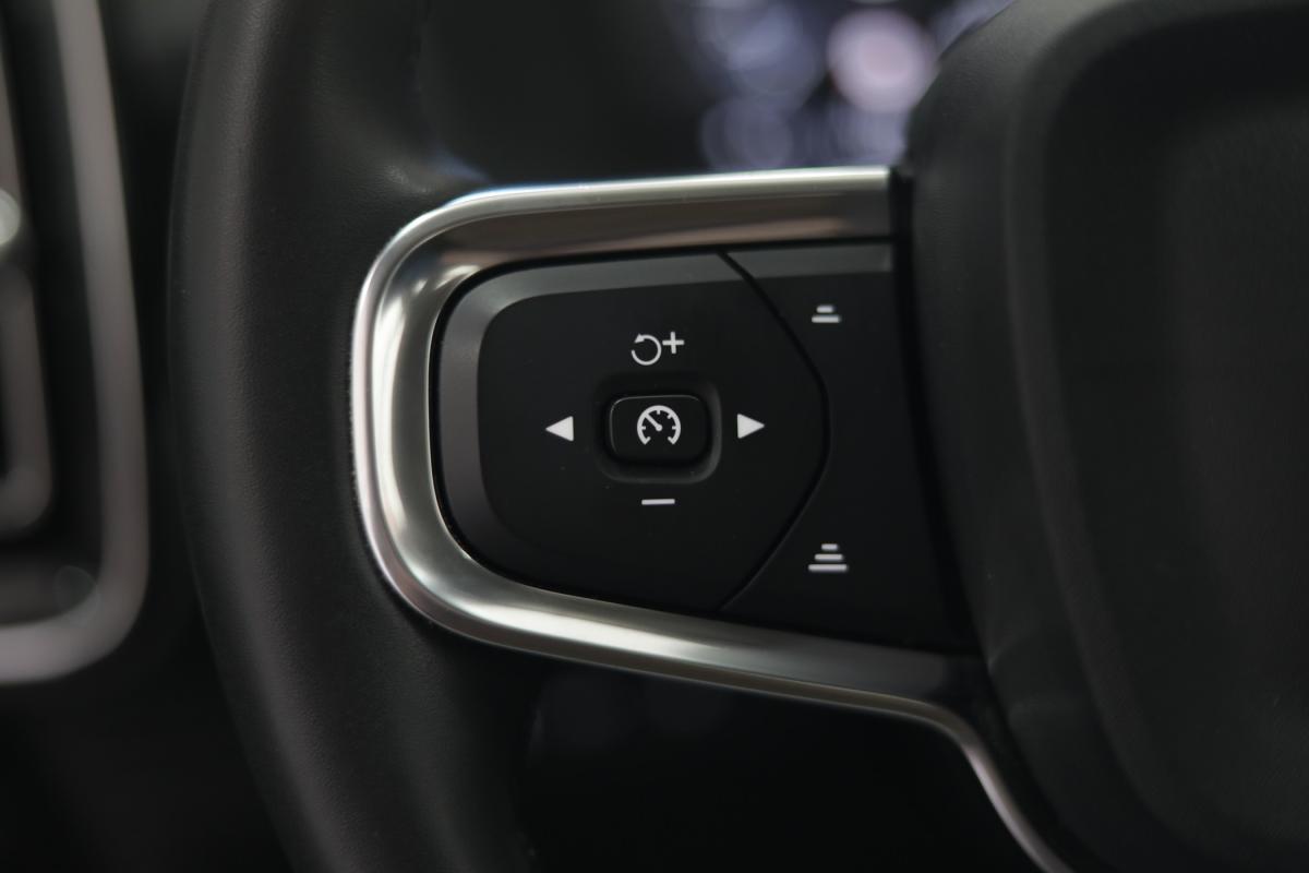 volvo-xc40-2021-hibrido-a-gasolina-1477cc