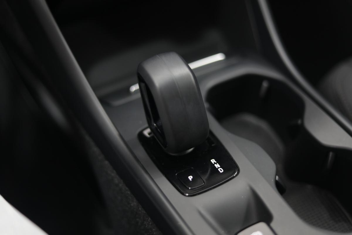 volvo-xc40-2021-hibrido-a-gasolina-1477cc