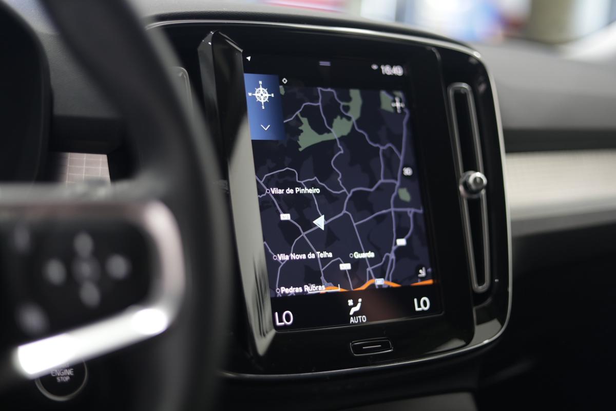 volvo-xc40-2021-hibrido-a-gasolina-1477cc