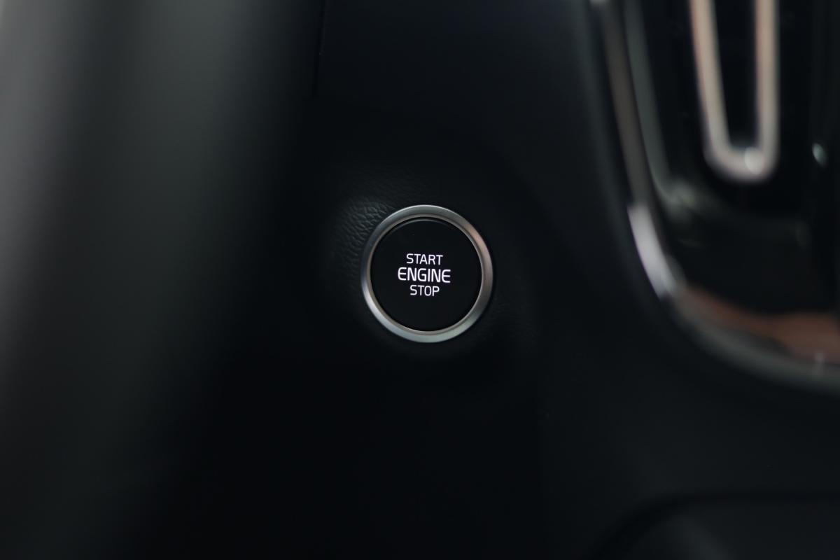 volvo-xc40-2021-hibrido-a-gasolina-1477cc