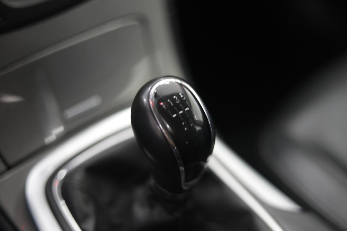 opel-insignia-sports-tourer-2016-gpl-1364cc