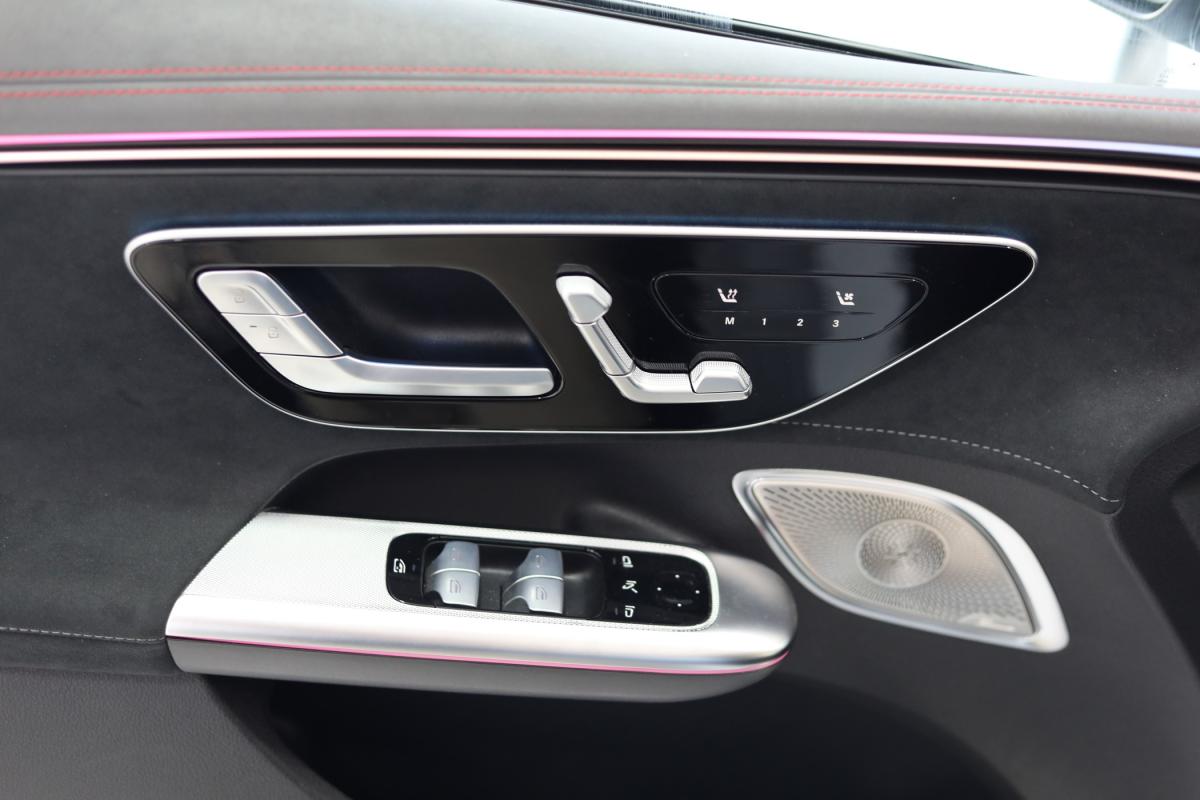 mercedes-benz-eqe-2023-eletrico-0cc
