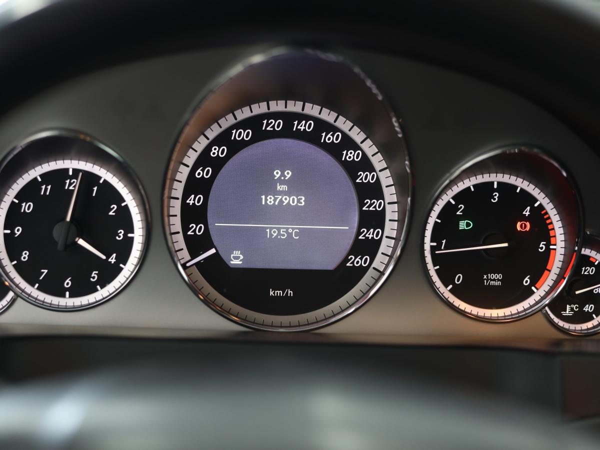 mercedes-benz-classe-e-2010-diesel-2143cc
