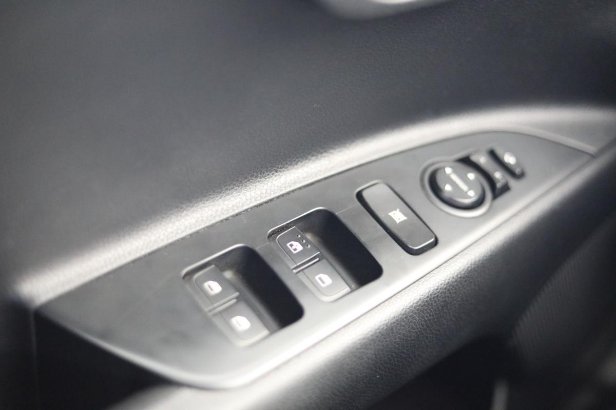 kia-rio-2022-gasolina-998cc