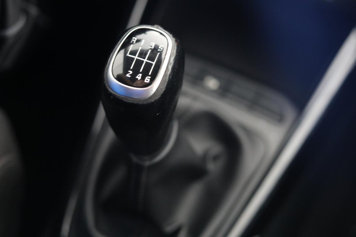 kia-rio-2022-gasolina-998cc