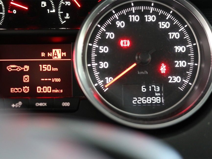 peugeot-508-2012-diesel-1560cc