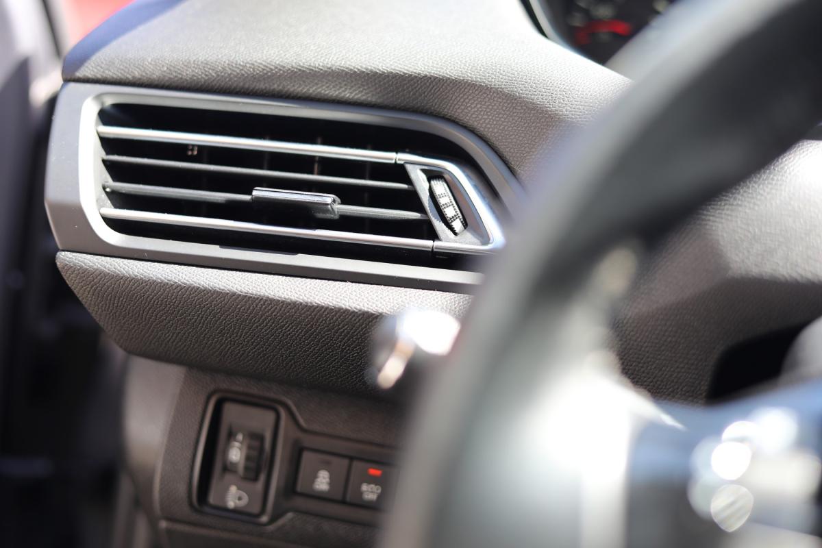 peugeot-308-sw-2014-diesel-1560cc