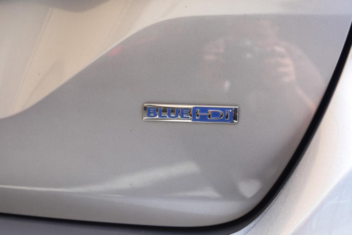 peugeot-308-sw-2014-diesel-1560cc