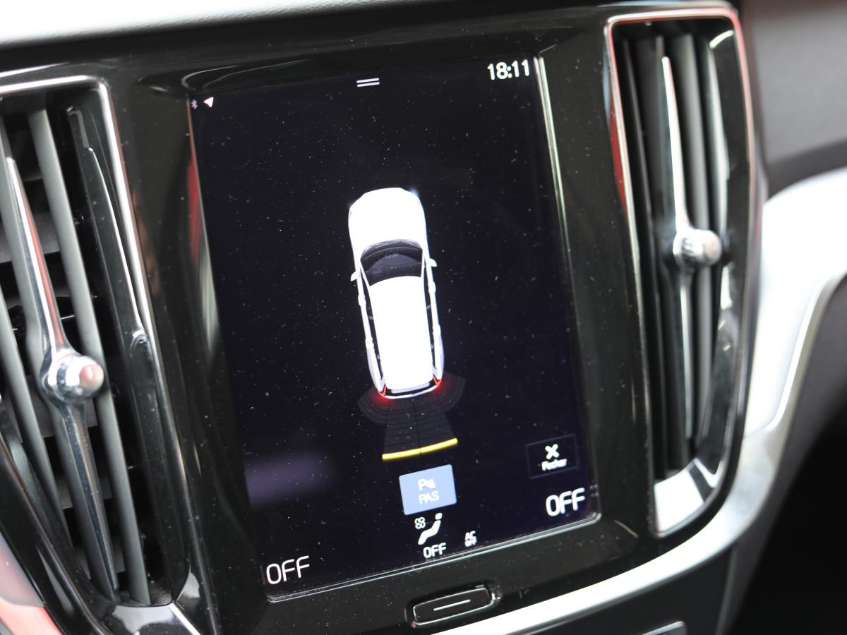 volvo-v60-2022-hibrido-a-gasolina-1969cc