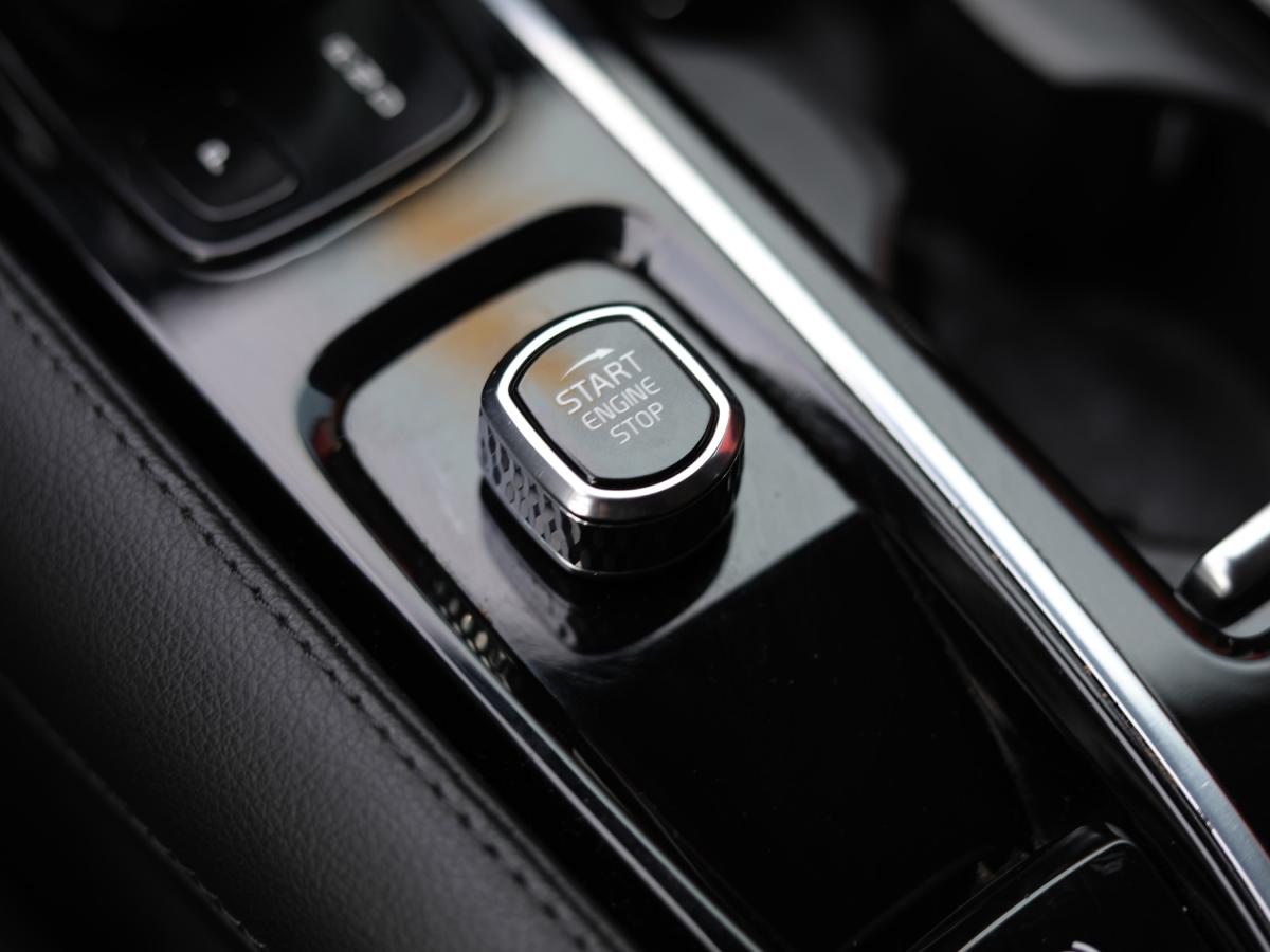 volvo-v60-2022-hibrido-a-gasolina-1969cc