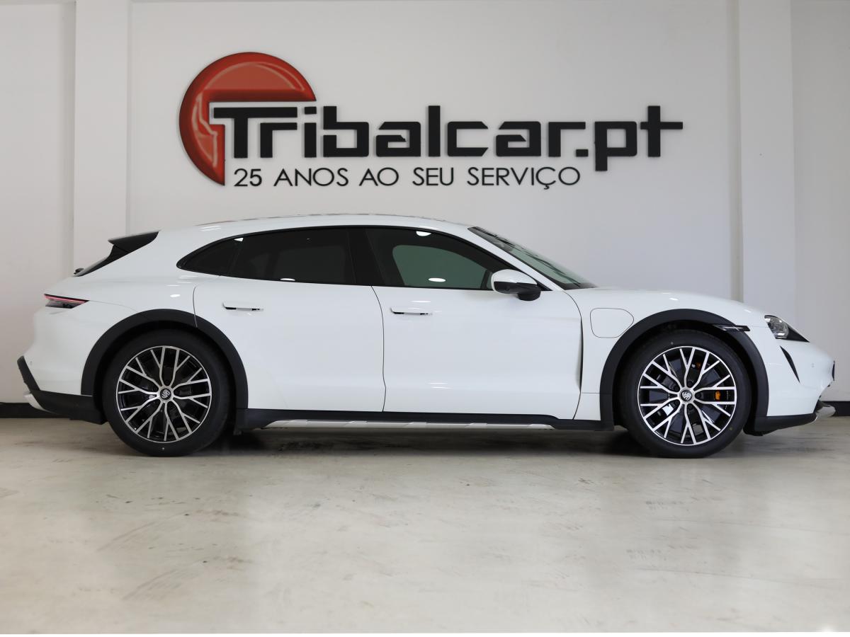 porsche-taycan-2021-eletrico-0cc