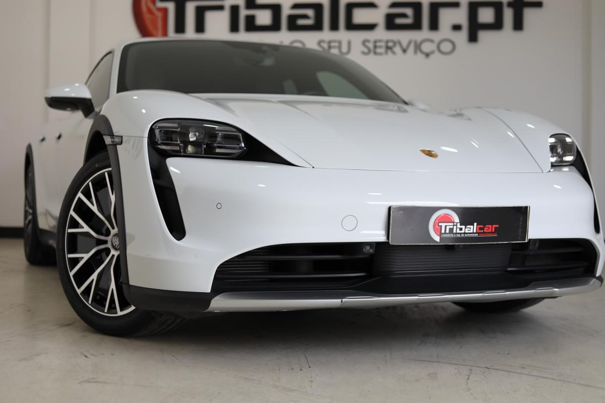 porsche-taycan-2021-eletrico-0cc
