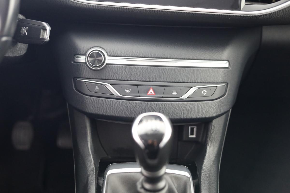 peugeot-308-sw-2021-diesel-1499cc