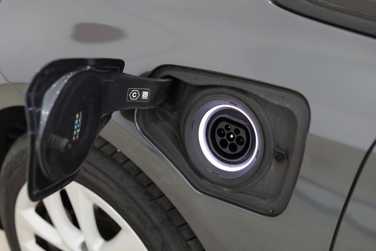 bmw-serie-2-2021-hibrido-a-gasolina-1499cc