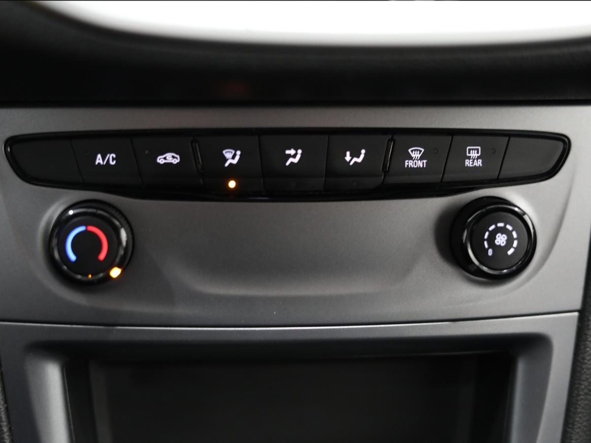 opel-astra-sport-tourer-2019-diesel-1598cc