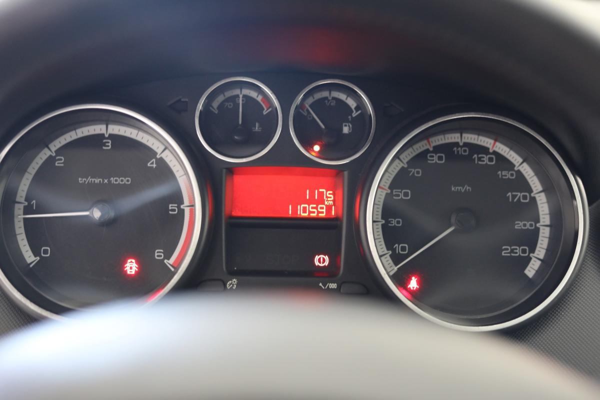 peugeot-308-2010-diesel-1560cc