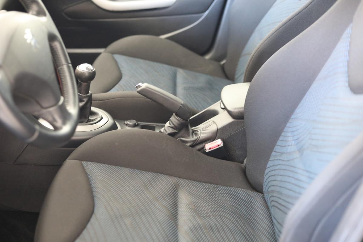 peugeot-308-2010-diesel-1560cc