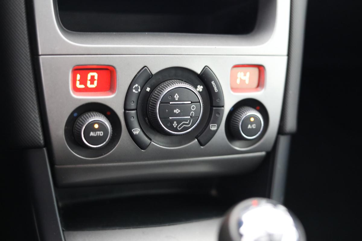 peugeot-308-2010-diesel-1560cc